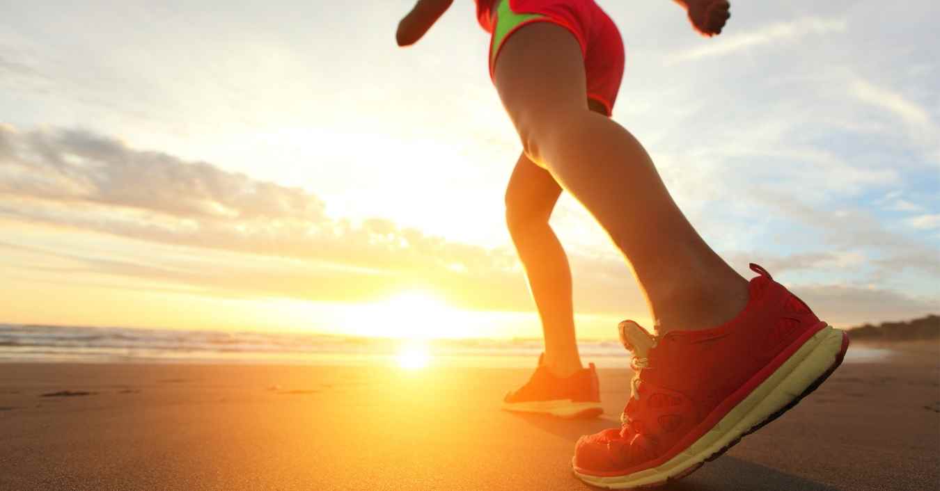 Courir en déplacement : rester actif sans routine ni contrainte