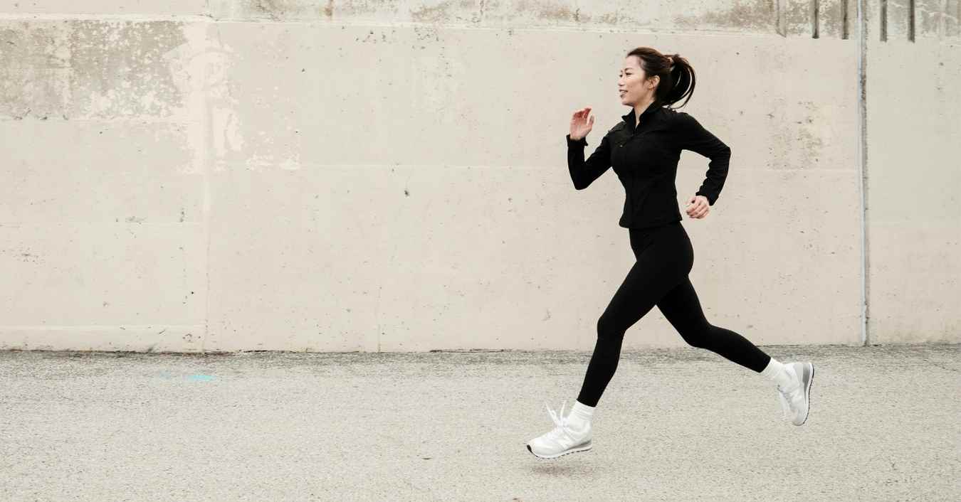 Tu fais du bruit en courant ? Voici pourquoi